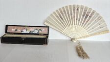 Ventilador e caixa lacada antiga de 1850 bordado de seda chinesa com moldura de osso de dragão comprar usado  Enviando para Brazil
