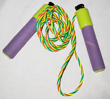 Brinquedo multicolorido de corda de salto de oito pés de comprimento com alças embrulhadas em espuma comprar usado  Enviando para Brazil
