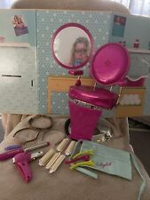 Usado, Cadeira de salão American Girl Styling loja de beleza 18" boneca e acessórios ver descrição comprar usado  Enviando para Brazil