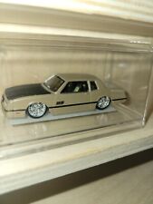 Maisto All-Stars 1986 Monte Carlo SS bronceado con capucha negra 1/64 con estuche de exhibición segunda mano  Embacar hacia Argentina