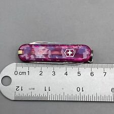 Navaja suiza Victorinox Classic SD camuflaje - camuflaje rosa segunda mano  Embacar hacia Argentina