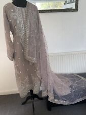 Women pakistani indian for sale  HIGH WYCOMBE