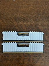 Kit de memória Corsair Vengeance LPX 16GB (2x8GB) (CMK16GX4M2A2666C16) comprar usado  Enviando para Brazil