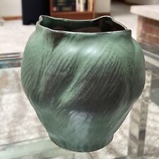 Jarrón de cerámica artística MCM de colección estilo artesanal firmado VAL hermosos verdes usado en excelente estado segunda mano  Embacar hacia Argentina