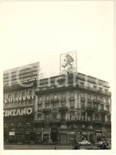 1965 milano piazza usato  Milano