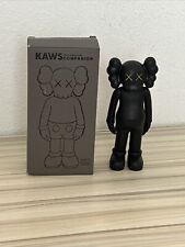 Figura falsa original KAWS Five Years Later Companion negra 7,5" nueva en caja - réplica segunda mano  Embacar hacia Argentina
