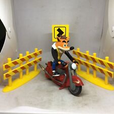 Perfeito. 1999 Crash Bandicoot e motocicleta com acessórios tocando louva-a-deus 7,5”x9”, usado comprar usado  Enviando para Brazil