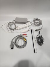 Lote de 5 piezas de accesorios para Wii, cable de video, controlador y adaptador de CA Nunchuck. segunda mano  Embacar hacia Argentina