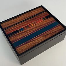 Caja con bisagras de madera Robert Mckeown con incrustaciones de resina segunda mano  Embacar hacia Mexico
