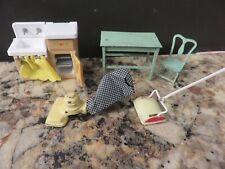 VINTAGE DOLLHOUSE FURNITURE TOOTSIE TOYS TABLE CHAIR ENGLAND VACUUM SINK MATTEL for sale  Shipping to South Africa