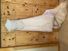 Exquisite wedding gown for sale  Clark