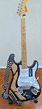 black stratocaster usato  Italia