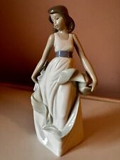Nao lladro waking for sale  DALRY
