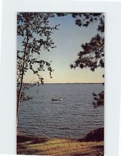 Usado, Cartão postal homem em uma cena de lago barco canoa comprar usado  Enviando para Brazil