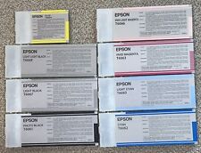 CONJUNTO VAZIO de 8 cartuchos de tinta EPSON genuínos para Epson 4880 - Redefinição de chips comprar usado  Enviando para Brazil