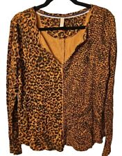 Camisa tejida térmica con estampado de leopardo Anthropologie cuello dividido gofres talla LG segunda mano  Embacar hacia Argentina