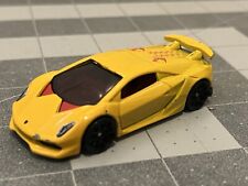 2022 Hot Wheels Salón del Automóvil Lamborghini Sesto Elemento Amarillo TRAMPA 5 1/64 Suelto segunda mano  Embacar hacia Argentina