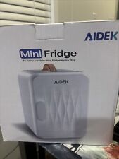 Mini geladeira Aidek, geladeira portátil 4L para cuidados com a pele, caixa aberta - branco nunca usado comprar usado  Enviando para Brazil