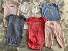 Paquete de 5 trajes y 1 par de pantalones para niñas Carter's recién nacidos, usado segunda mano  Embacar hacia Argentina
