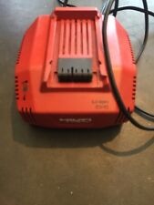 Hilti chargeur 350 d'occasion  Chartres-de-Bretagne