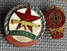 2 x Emblema de broche antigo prêmio de atirador de arma militar raro comprar usado  Enviando para Brazil