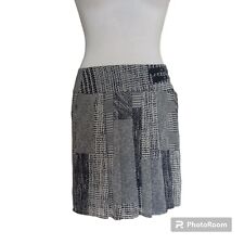 Guess. pleated. monochrome for sale  HAYLING ISLAND