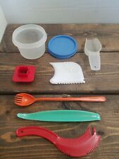 Vintage Tupperware Hostess Presentes Gadgets Lote de 8 Colheres, Copo, Sli-Saw- Todos e mais comprar usado  Enviando para Brazil