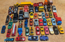 Lote misto de 52 carros em miniatura, caminhões, etc. Ótimo para crianças, usado em torno de 4 libras comprar usado  Enviando para Brazil