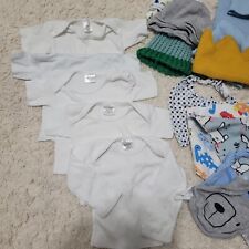 Newborn clothing20 item for sale  Natalia
