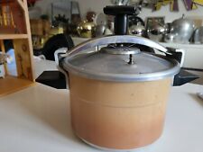 Ancienne cocotte minute seb couleur beige vintage 6 litres panier soupape  d'occasion  Rethel