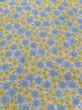 Tela de algodón floral amarillo y azul por media yarda (tesoros atemporales) segunda mano  Embacar hacia Mexico