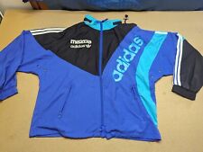 Chaqueta deportiva vintage Adidas azul mediano con cremallera completa trébol pista con capucha Mazda segunda mano  Embacar hacia Argentina