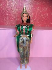 Barbie kira. tenue d'occasion  Saint-Astier