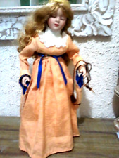 Elégante poupée collection d'occasion  Bourg-de-Thizy