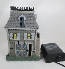 Dept. 56 Halloween ~ The Addams Family Carriage House #6004825 ACENDE! SEM CAIXA comprar usado  Enviando para Brazil