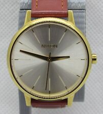 Relógio de quartzo feminino Nixon "The Kensington" com tema marrom/dourado - corrida comprar usado  Enviando para Brazil