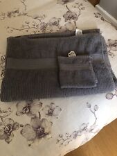 Large Grey Bath Towel  for sale  Shipping to South Africa