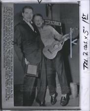 Foto de prensa 1956 de George L. Wright III punta Jack Barry - DFPC52217 segunda mano  Embacar hacia Argentina