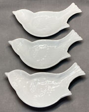Three white doves for sale  Williamsburg