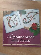 Alphabet brodé fleurs d'occasion  France