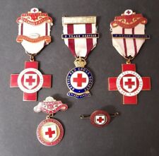 Colección Vintage Medallas e insignias Cruz Roja, años 1940-50, piezas originales, x5 segunda mano  Embacar hacia Mexico