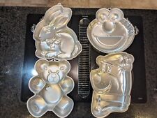 Lote Wilton Cake Pan - Conejo de Pascua con arco, oso yogui, olmo y oso de peluche con corazón segunda mano  Embacar hacia Mexico