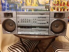 Boombox sharp 300 usato  Cermenate