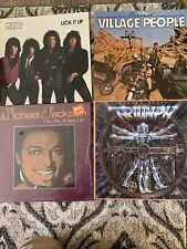 Kiss, Village People, Michael Jackson e Triumph.  LP’s dos anos 1980.  Excepcional comprar usado  Enviando para Brazil
