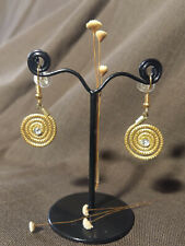 Boucles d'oreilles "Spiralinha" en Capim Dourado, L"Or Végétal" du Brésil  comprar usado  Enviando para Brazil