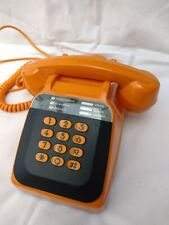Ancien téléphone orange d'occasion  La Bruffière
