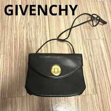 Givenchy sacs shoulder d'occasion  Expédié en Belgium