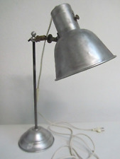Ancienne lampe aluminium d'occasion  Saint-Vivien-de-Médoc