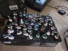 Lote de 50 figuras de pueblo de Navidad de resina decoración navideña miniaturas de pueblo segunda mano  Embacar hacia Mexico