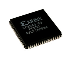 Xilinx xc2064 pc68c usato  Turate